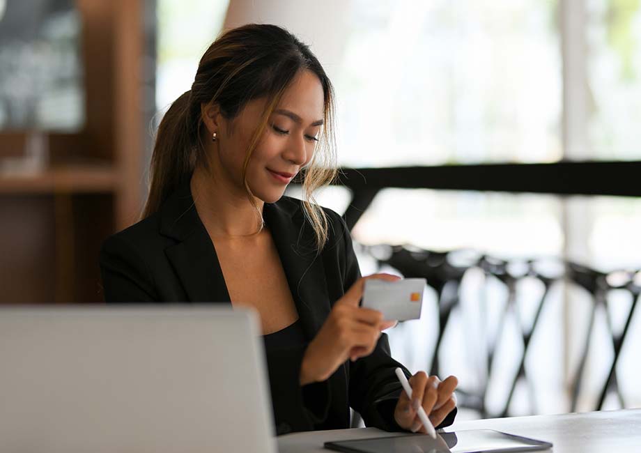 Permalink to E-Commerce Excellence: Call Center Belize’s Role in Perfecting Customer Journeys